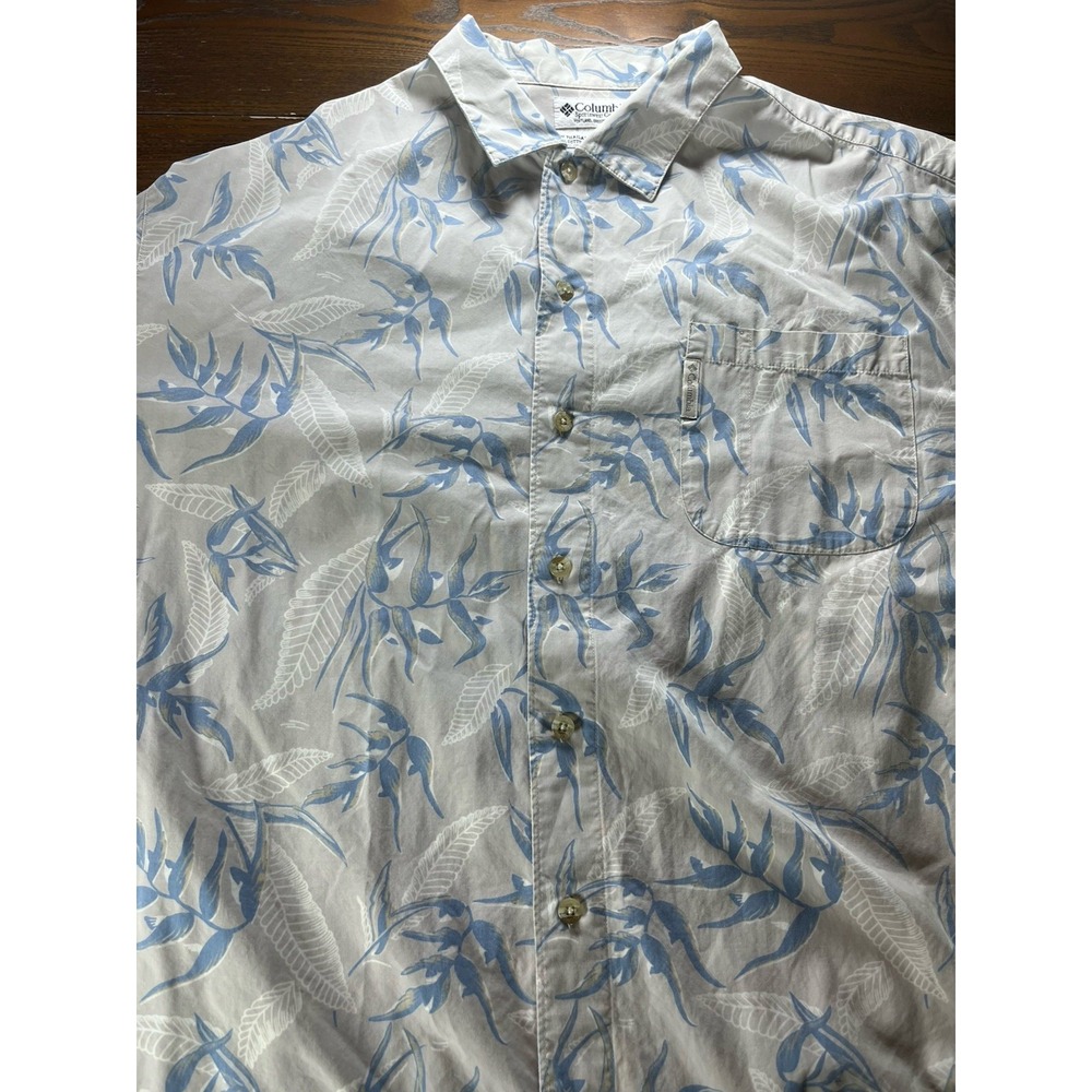 Columbia Shirt Mens XL Gray Blue Floral Short Sleeve Button Up Pocket Outdoors